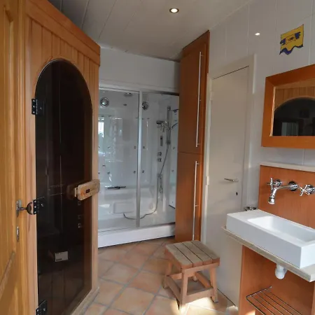 Lavish In With Sauna Βίλα *
